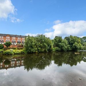 Villa Zeppelin House - Riverside 18Th Century Townhouse à Bewdley Exterior photo