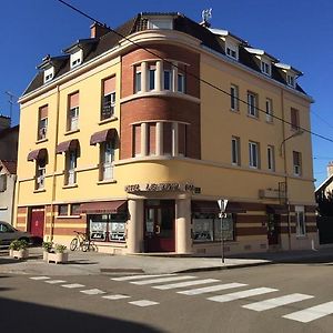 Hotel Le Royal à Chaumont  Exterior photo