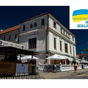 Grandhotel Sluchatko - Ex Zamecky Hotel Vranov nad Dyjí Exterior photo