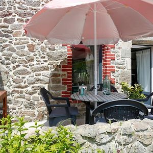 Villa La Quinardais - Charmante Maison Avec Terrasse à Saint-Samson-sur-Rance Exterior photo