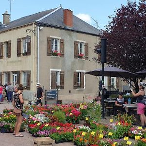 Hotel Relax Au Coeur Du Morvan à Ouroux-en-Morvan Exterior photo