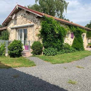 GÎTE Les Buis Bussière-Portevine Exterior photo