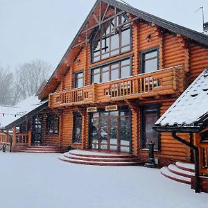 Hotel Батярський Двір à Pasiky-Zubryts'ki Exterior photo