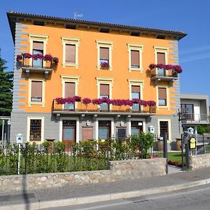 Bed and Breakfast Locanda La Sosta à Cavaion Veronese Exterior photo