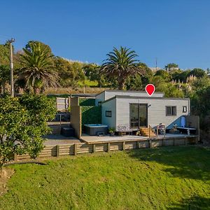 Villa Coastal Cabin - Whangamata Holiday Unit Exterior photo