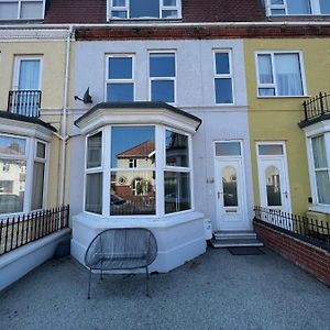 Number 33 Family Beach Residence Great Yarmouth Exterior photo