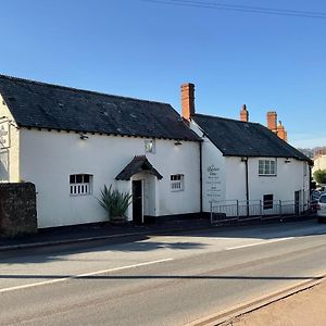 Hotel The Butchers Arme à Minehead Exterior photo