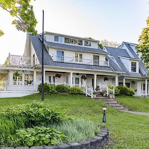 Chestnut Inn Niagara Falls Exterior photo