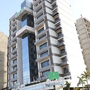 Hotel Pallavi A'Vida à Navi Mumbai Exterior photo