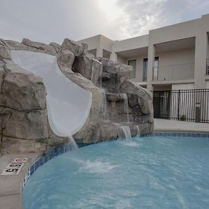 Lofts 13 4-Bedroom Modern Loft Steps From The Pool Saint George Exterior photo