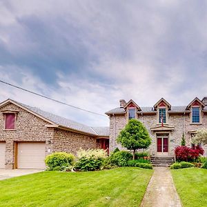 Villa Riverside Retreat à Brockville Exterior photo