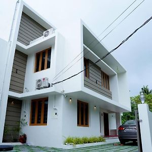 Crystal Villa Suite1 Ground Floor Kochi Exterior photo