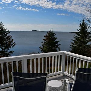 Villa Betty'S Place - Cozy Ocean Front Getaway With Views Of Casco Bay à Harpswell Exterior photo