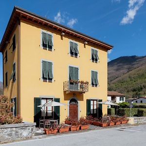 Lucca Franco'S Villa Diecimo Exterior photo