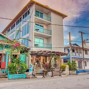 Hotel Azul Paradise Bocas Town Exterior photo