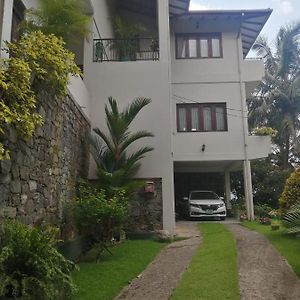 Appartement Shalom à Peradeniya Exterior photo