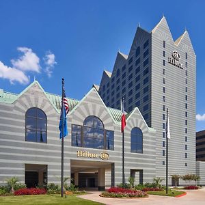 Hotel Hilton Houston North Exterior photo