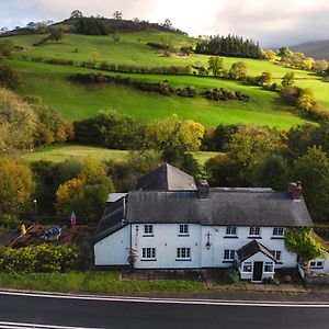 Dinas Castle Inn Brecon Exterior photo