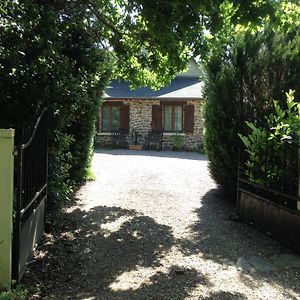 Bed and Breakfast La Chevallerie - Tranquil Oasis à Isigny-le-Buat Exterior photo