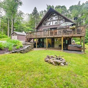 Villa Tolland Cabin With Private Hot Tub And Grill! Exterior photo