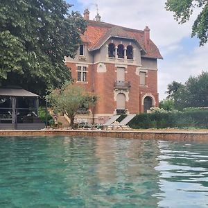 Bed and Breakfast Chateau Mezger à Albefeuille-Lagarde Exterior photo