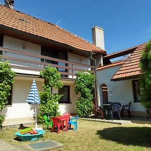 Maison d'hôtes Chata Lucie à Roudnice nad Labem Exterior photo