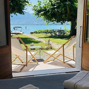 Les Clapotis Chambres Pieds Dans L Eau Lac D Annecy Angon Exterior photo