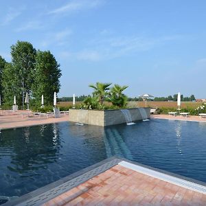 Characteristic Apartment In Codigoro With Pool Exterior photo