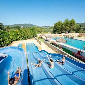 Hotel Camping Les Hautes Prairies à Lourmarin Exterior photo