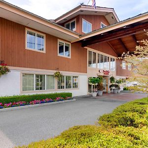 Econo Lodge Inn&Suites - North Vancouver Exterior photo