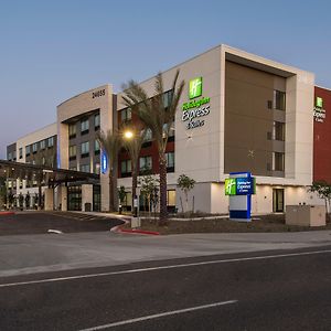 Holiday Inn Express & Suites - Phoenix North - Happy Valley By Ihg Exterior photo