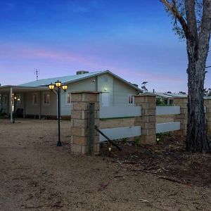 Villa The Murray River Weekender à Ulupna West Exterior photo