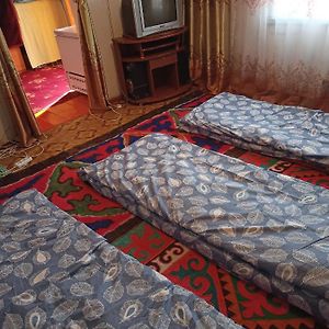 Hôtel Song Kol Flex Travel Guests House à Dzhangyaryk Exterior photo