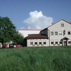 Hotel Gaestehaus Stephanie à Ilbesheim Exterior photo