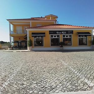 Hotel Alojamento Real à São Pedro da Cadeira Exterior photo