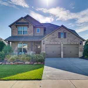 Villa Stylish Prosper Retreat - 9 Mi To Frisco Square! Exterior photo