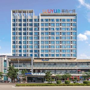 Kyriad Hotel Guigang Wuyue Plaza Railway Station Exterior photo