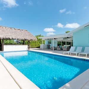 Tropical Villa Pool Home W/ Tiki Bar! Sleeps 9! Palm Beach Gardens Exterior photo