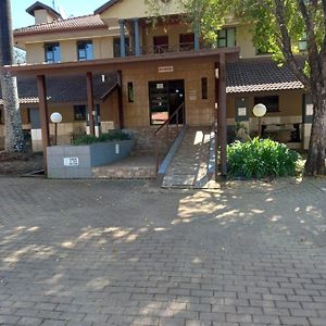 Avispark Lodge Tzaneen Exterior photo