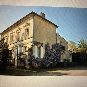 Bed and Breakfast Buisson Gite Et Chambre D'Hote à Laruscade Exterior photo