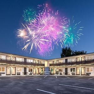 California Inn Anaheim Exterior photo