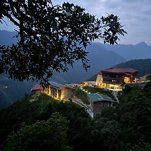 Willing Resort, Trongsa Kagha Exterior photo