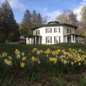 Black Sheep Inn And Spa Hammondsport Exterior photo