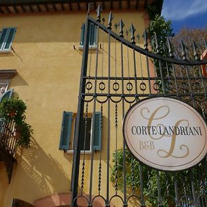 Bed and Breakfast Corte Landriani à Montefelcino Exterior photo