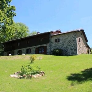 Bed and Breakfast Cheix De Celine & Mathieu à Ambert Exterior photo