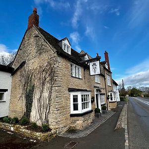 Hotel The Lion, Tredington à Shipston-on-Stour Exterior photo