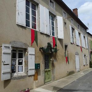 Bed and Breakfast Art-Maison à Le Dorat Exterior photo