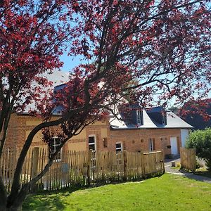 Bed and Breakfast Les Fabulettes à Auffay Exterior photo