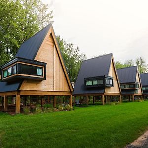 Hotel Finger Lakes Treehouse à Sodus Exterior photo