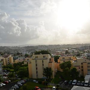 Appartement Equipe Avec Vue Et Place De Parking Fort-de-France Exterior photo